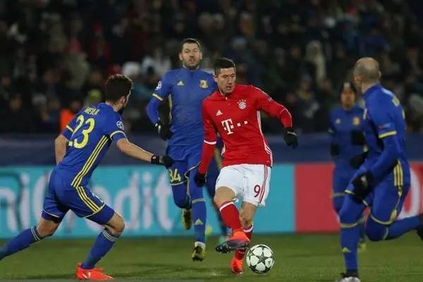 突然袭击 突然袭击